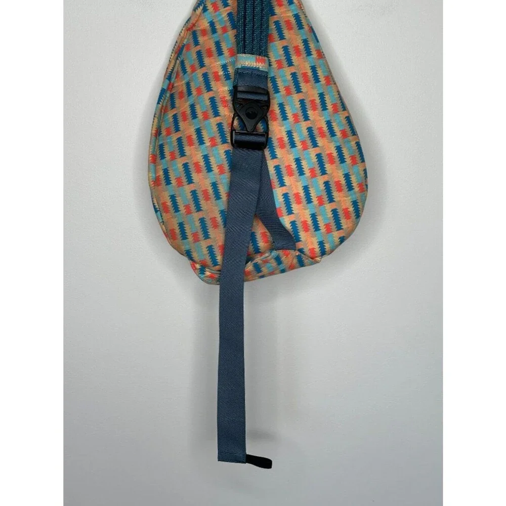 KAVU Rope Sling Bag Crossbody Shoulder Backpack Multicolor Chevron Pattern